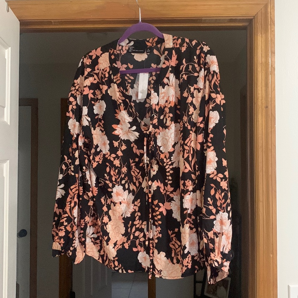 New with tags! Size xl New York and company blouse